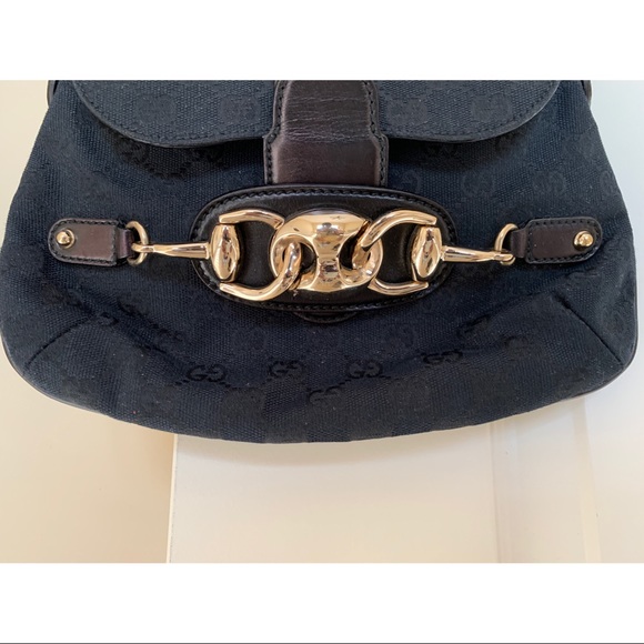 Gucci Signature Gold Link Buckle Purse (Black) - Picture 2 of 5